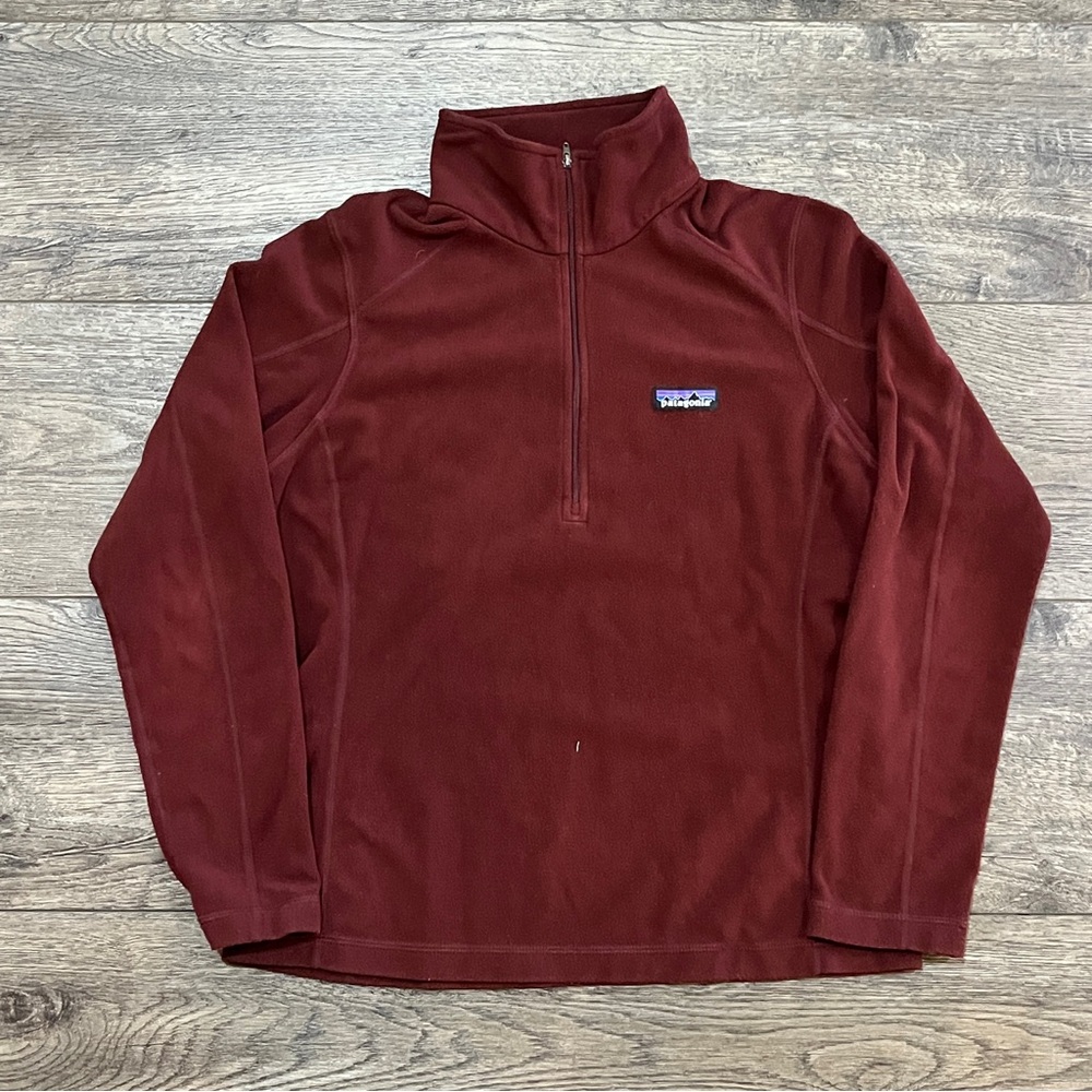 Women’s Red Patagonia Quarter Zip Fleece Size Small